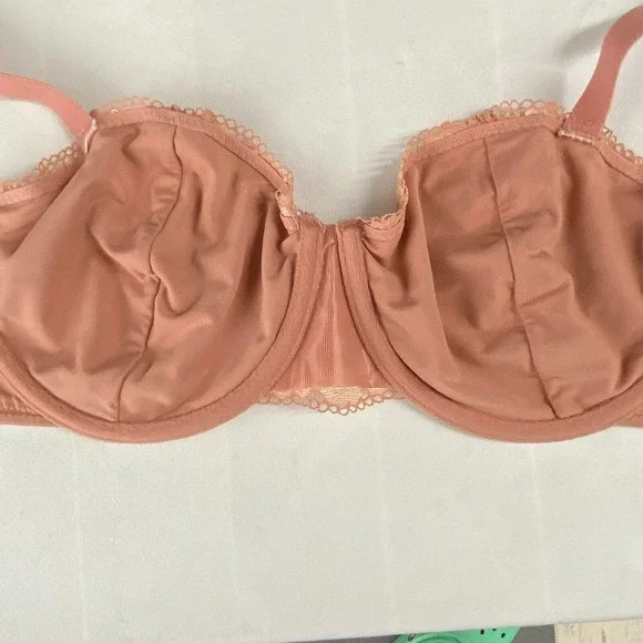 Soma 36D Bra Pink Embraceable Balconette Floral Lace Lightly Lined BG16 - Picture 2 of 4